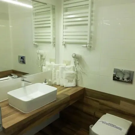 B&B Dom Na Podwalu 루블린