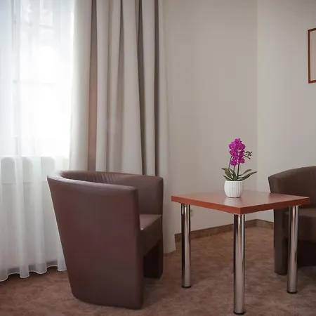 Dom Na Podwalu Nocleg ze śniadaniem 4*